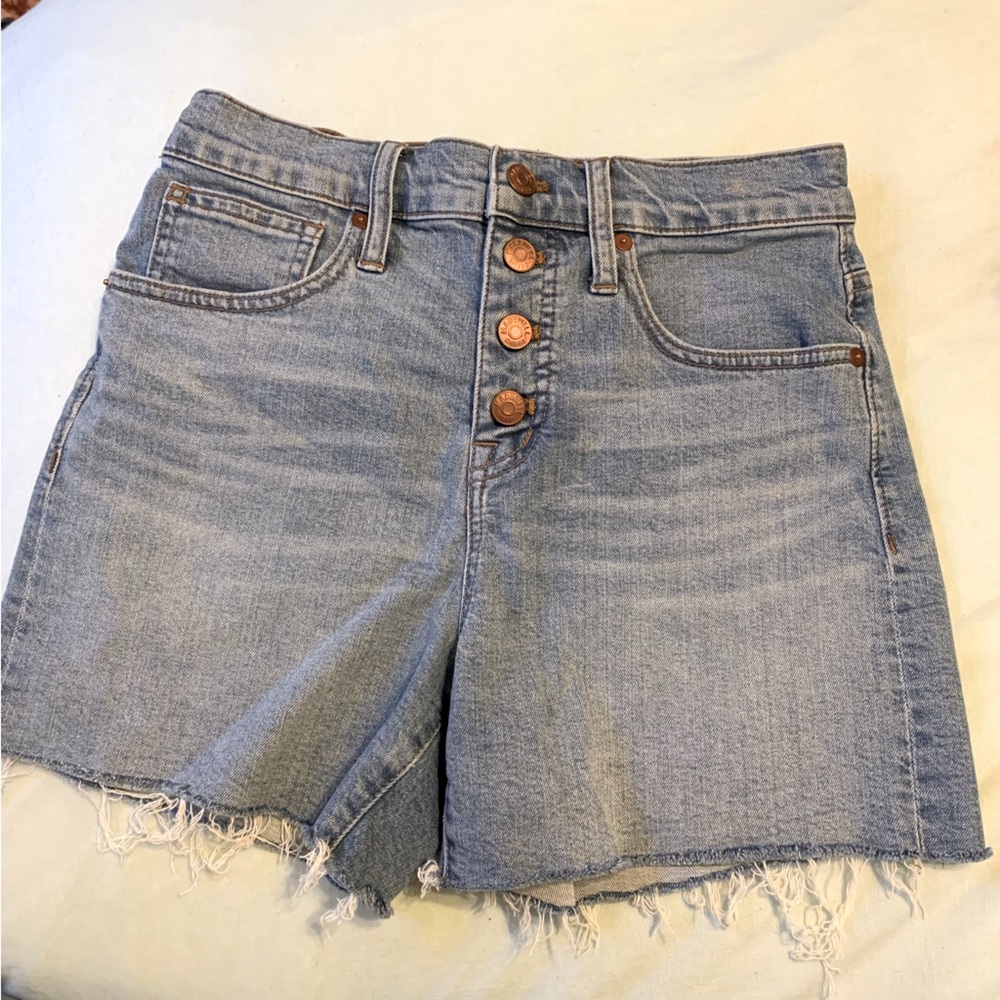 Madewell raw hem shorts